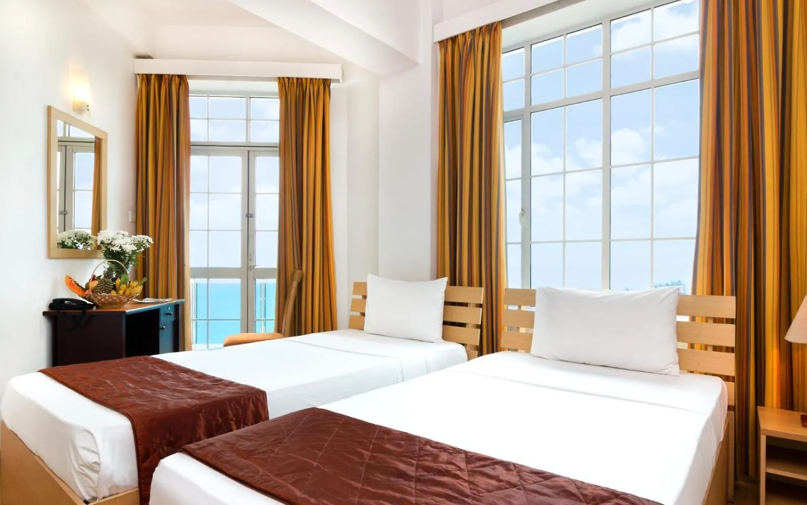 Global Towers Hotel & Apartments Colombo