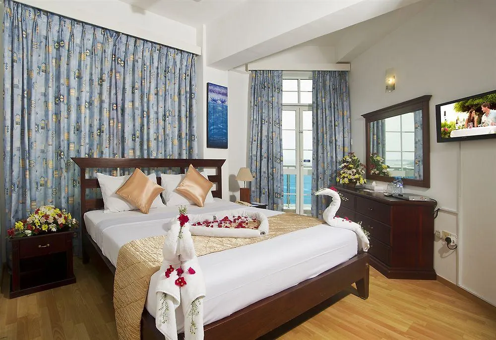Global Towers Hotel & Apartments Colombo