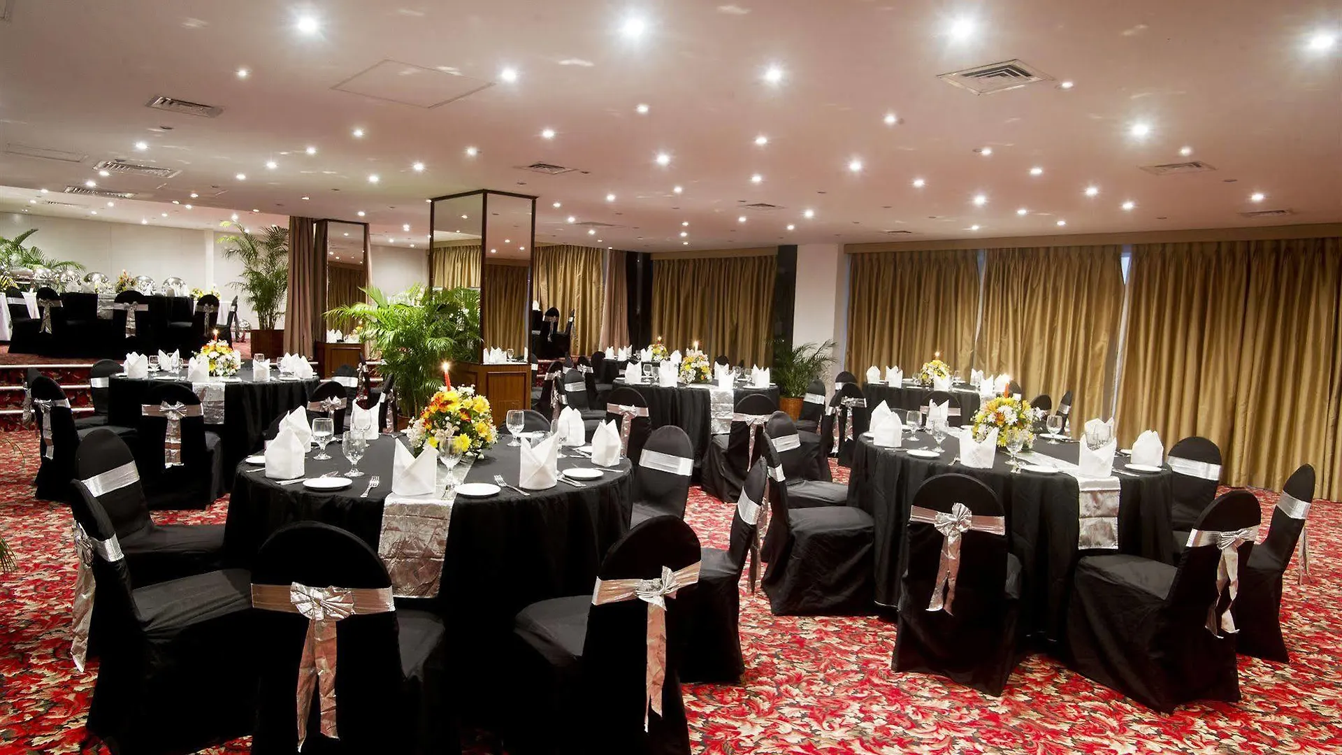 Global Towers Hotel & Apartments Colombo 4*,  Sri Lanka